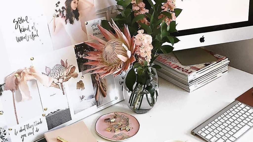 How to take on your 9-5 like a #girlboss-ESTHER & CO.