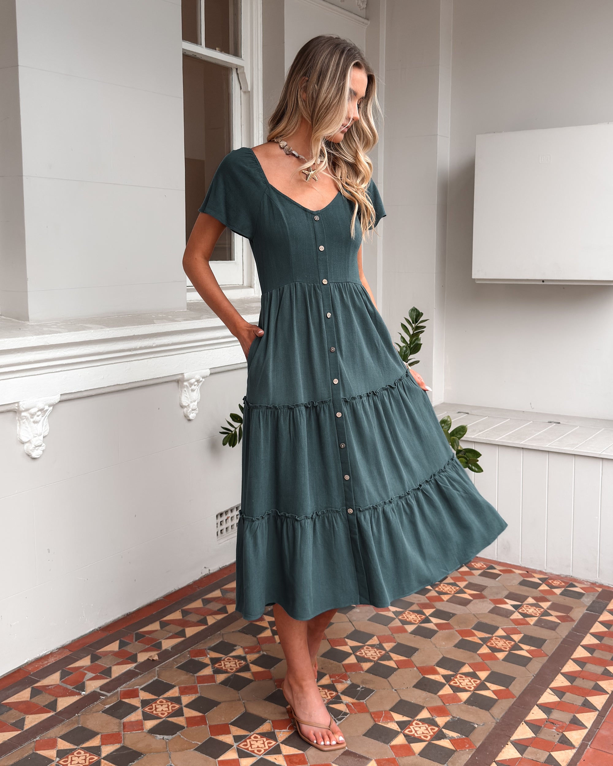 Esther & Co. Celie Dress - Deep Green – ESTHER & CO.
