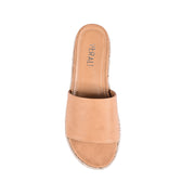Declan Slides - Caramel